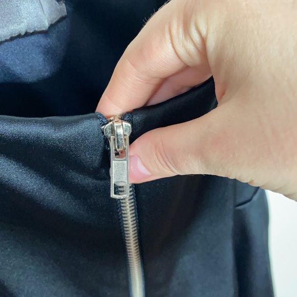 Night Way Collections satin bow cocktail dress size 4 - Picture 6 of 9